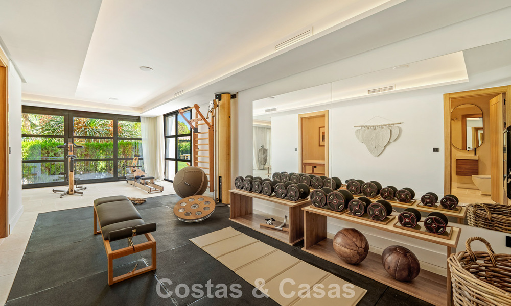 Villa de lujo en venta en una codiciada zona residencial en el corazón de Nueva Andalucía, Marbella 790406