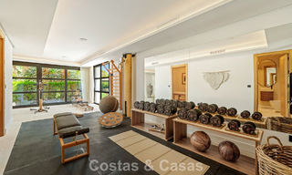 Villa de lujo en venta en una codiciada zona residencial en el corazón de Nueva Andalucía, Marbella 790406 