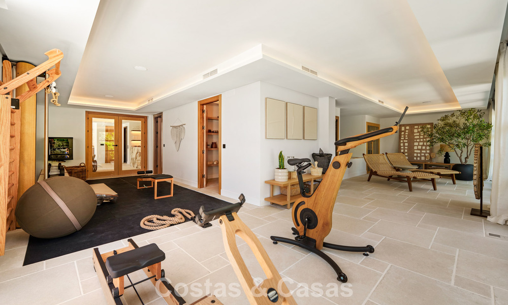 Villa de lujo en venta en una codiciada zona residencial en el corazón de Nueva Andalucía, Marbella 790408