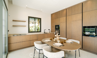 Villa nueva lista para entrar a vivir, con arquitectura contemporánea, en venta a un paso de la playa en Estepona 786269 