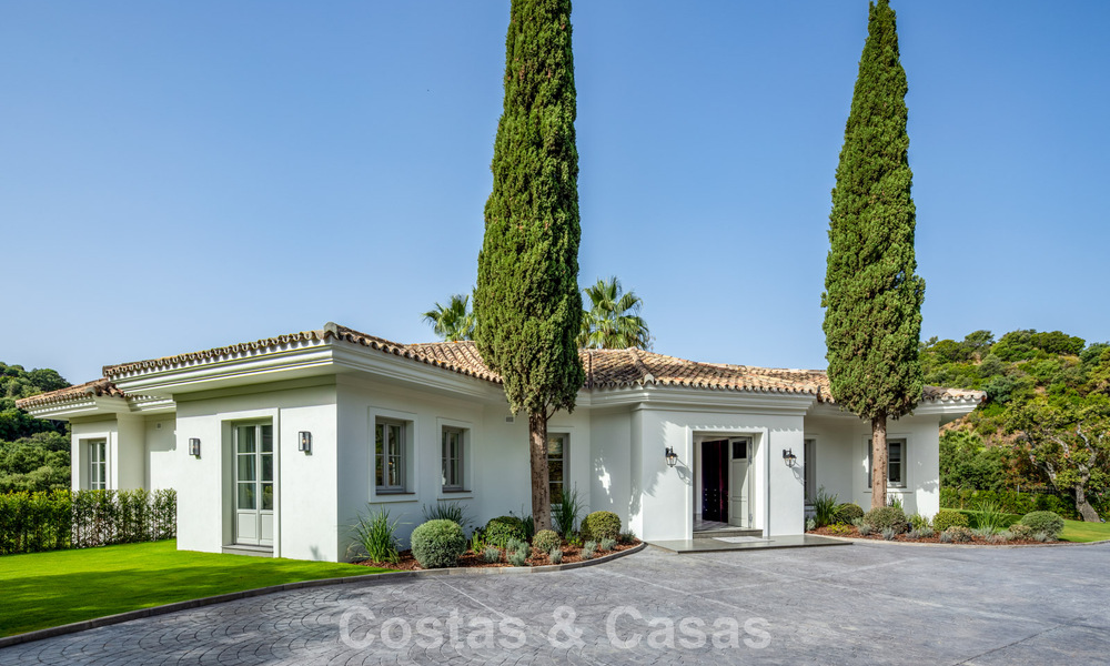 Villa boutique en venta, rodeada de exuberante vegetación en el exclusivo resort de La Zagaleta en Marbella - Benahavís 786138