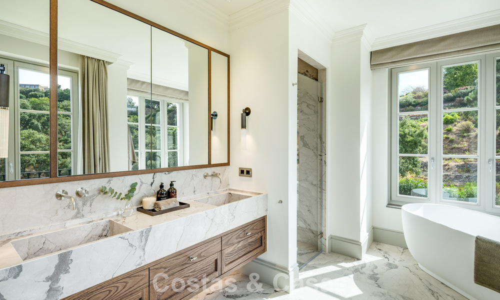 Villa boutique en venta, rodeada de exuberante vegetación en el exclusivo resort de La Zagaleta en Marbella - Benahavís 786141