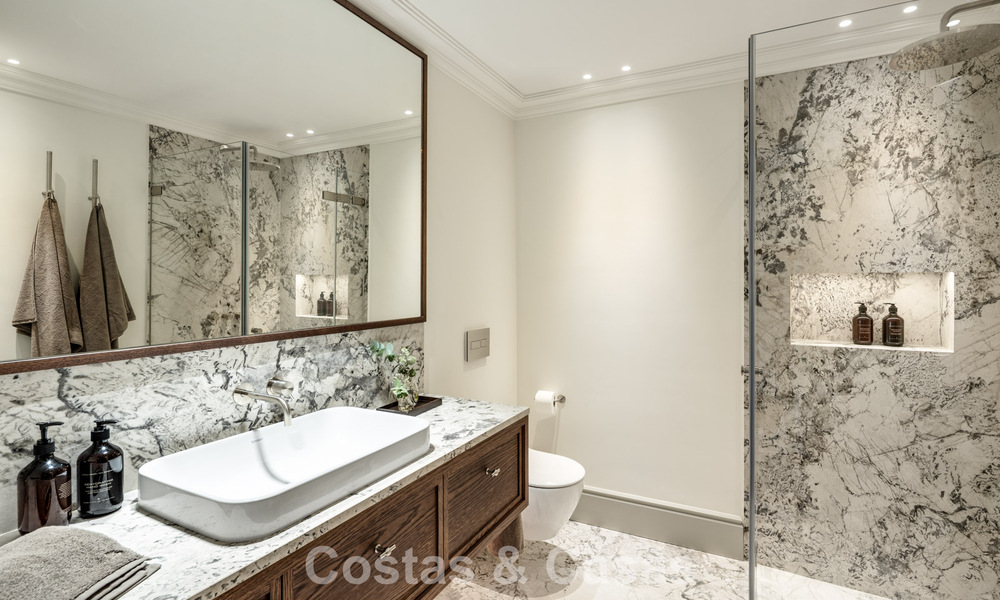 Villa boutique en venta, rodeada de exuberante vegetación en el exclusivo resort de La Zagaleta en Marbella - Benahavís 786150