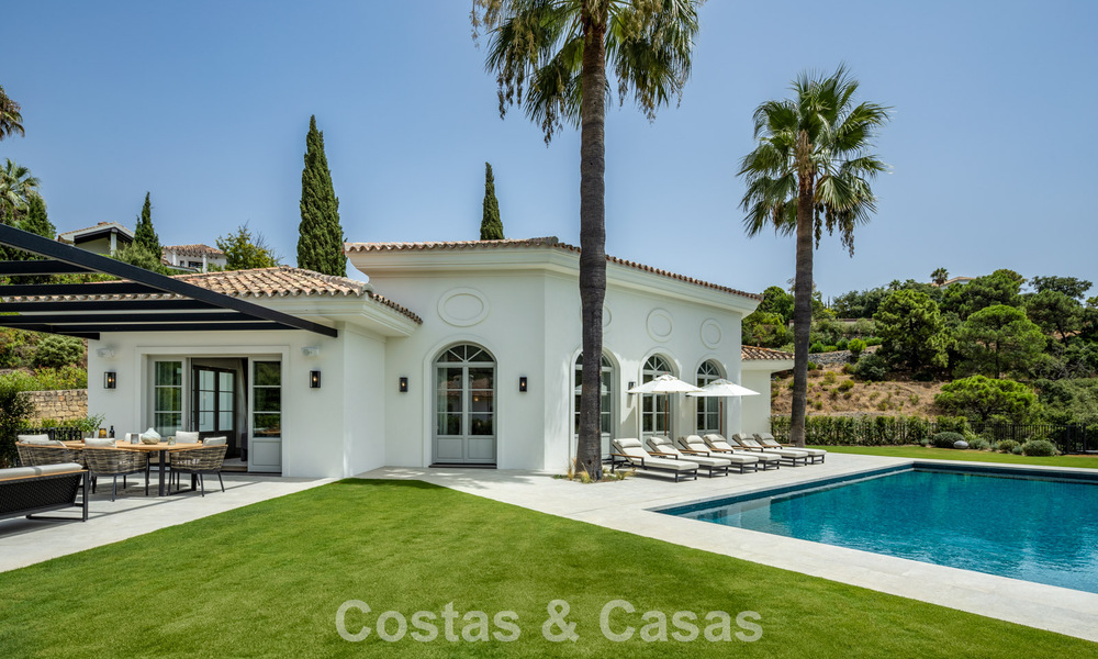 Villa boutique en venta, rodeada de exuberante vegetación en el exclusivo resort de La Zagaleta en Marbella - Benahavís 786168