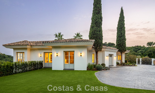 Villa boutique en venta, rodeada de exuberante vegetación en el exclusivo resort de La Zagaleta en Marbella - Benahavís 786181 