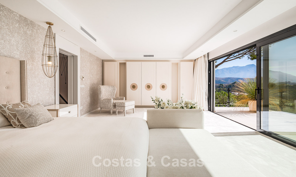 Espaciosa villa con vistas al mar y alojamiento de invitados independiente en venta en El Madroñal en Benahavís, Marbella 786424