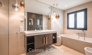 Espaciosa villa con vistas al mar y alojamiento de invitados independiente en venta en El Madroñal en Benahavís, Marbella 786439 