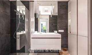 Espaciosa villa con vistas al mar y alojamiento de invitados independiente en venta en El Madroñal en Benahavís, Marbella 786453 