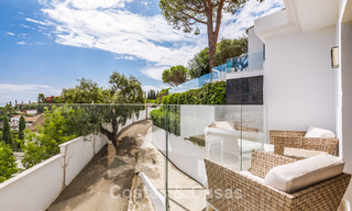 Espaciosa villa con vistas al mar y alojamiento de invitados independiente en venta en El Madroñal en Benahavís, Marbella 786454 
