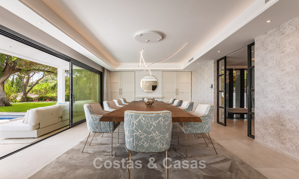 Espaciosa villa con vistas al mar y alojamiento de invitados independiente en venta en El Madroñal en Benahavís, Marbella 786460