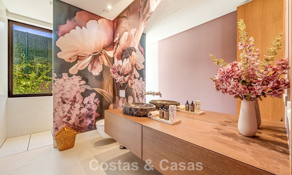 Sofisticada villa de lujo en venta cerca de servicios en Guadalmina y San Pedro, Marbella 786545