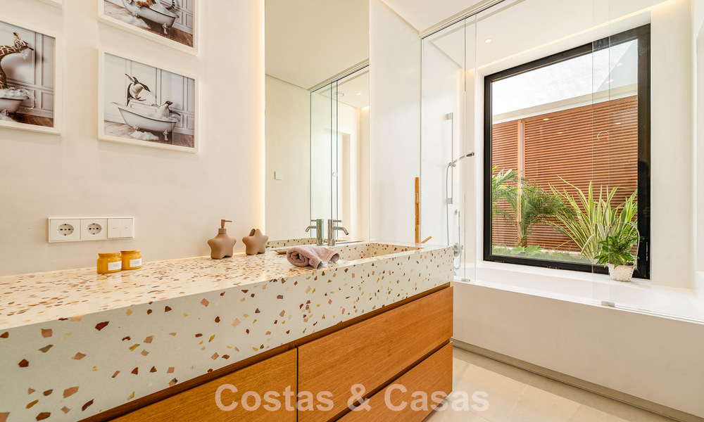 Sofisticada villa de lujo en venta cerca de servicios en Guadalmina y San Pedro, Marbella 786550