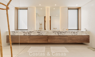 Sofisticada villa de lujo en venta cerca de servicios en Guadalmina y San Pedro, Marbella 786559 