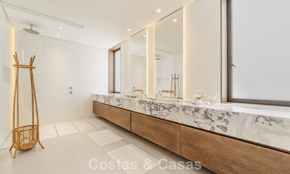 Sofisticada villa de lujo en venta cerca de servicios en Guadalmina y San Pedro, Marbella 786560