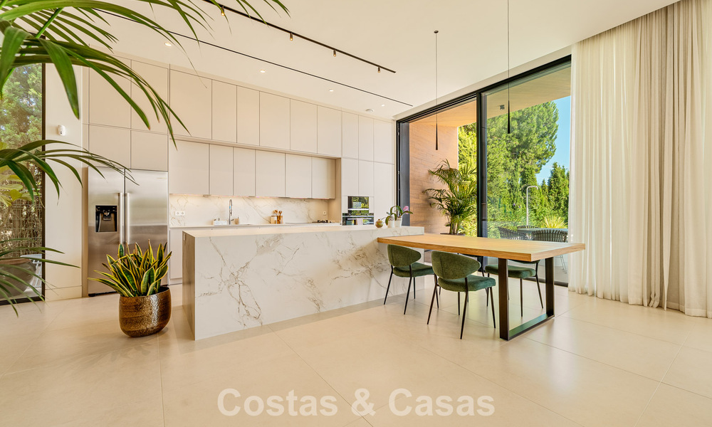 Sofisticada villa de lujo en venta cerca de servicios en Guadalmina y San Pedro, Marbella 786568