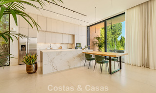 Sofisticada villa de lujo en venta cerca de servicios en Guadalmina y San Pedro, Marbella 786568 