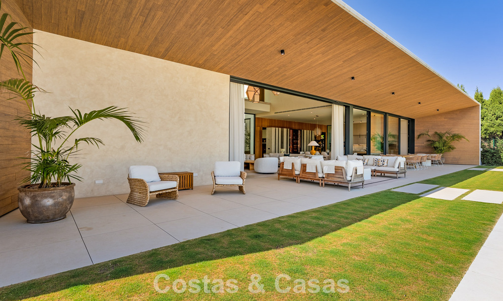 Sofisticada villa de lujo en venta cerca de servicios en Guadalmina y San Pedro, Marbella 786571