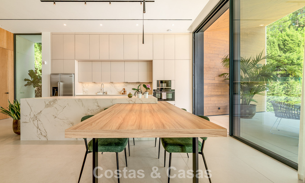 Sofisticada villa de lujo en venta cerca de servicios en Guadalmina y San Pedro, Marbella 786575