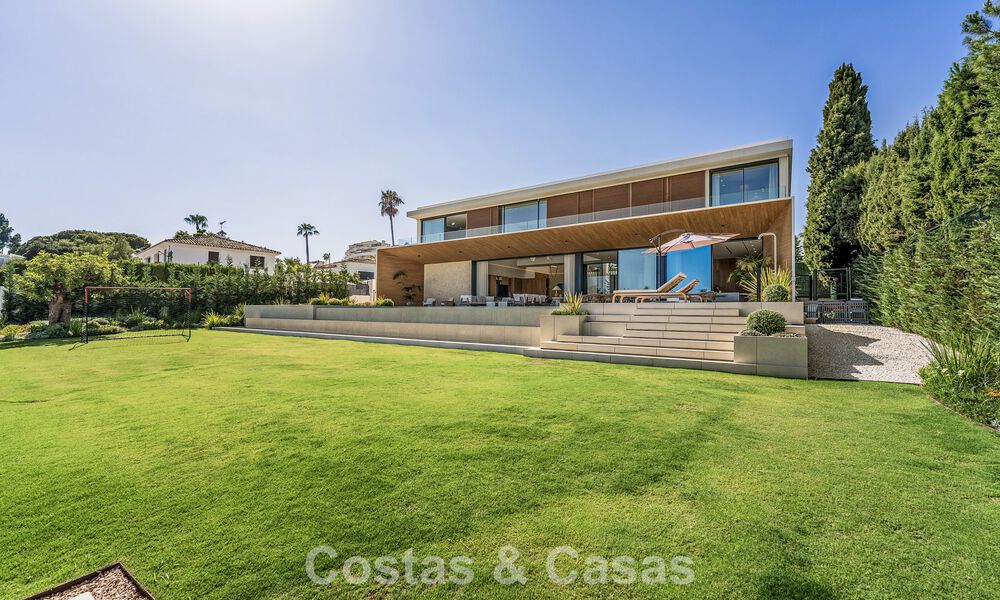 Sofisticada villa de lujo en venta cerca de servicios en Guadalmina y San Pedro, Marbella 786584