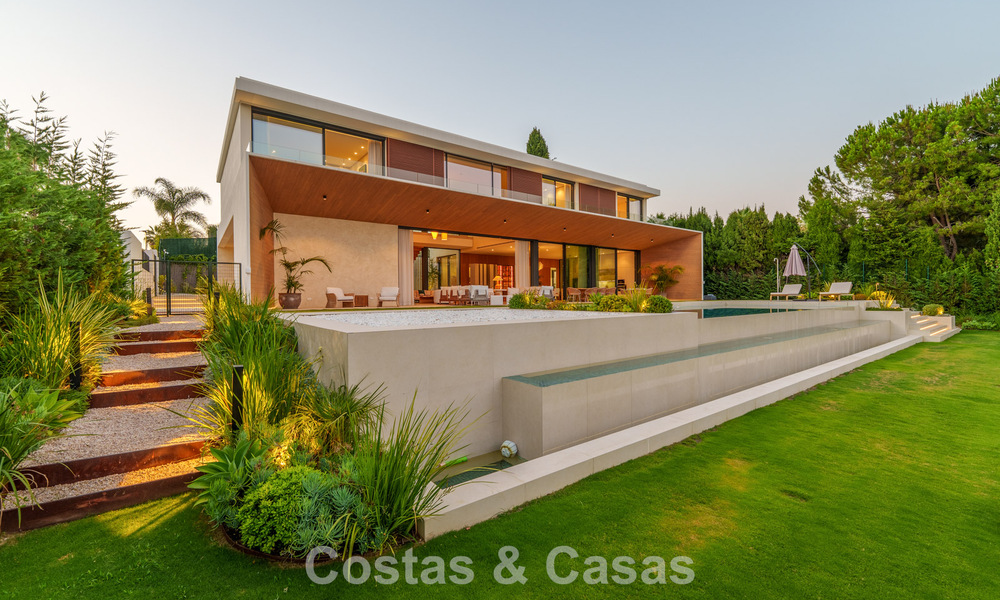 Sofisticada villa de lujo en venta cerca de servicios en Guadalmina y San Pedro, Marbella 786594