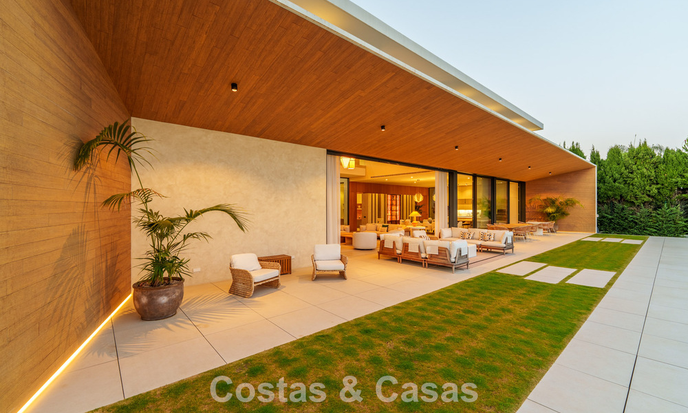 Sofisticada villa de lujo en venta cerca de servicios en Guadalmina y San Pedro, Marbella 786595