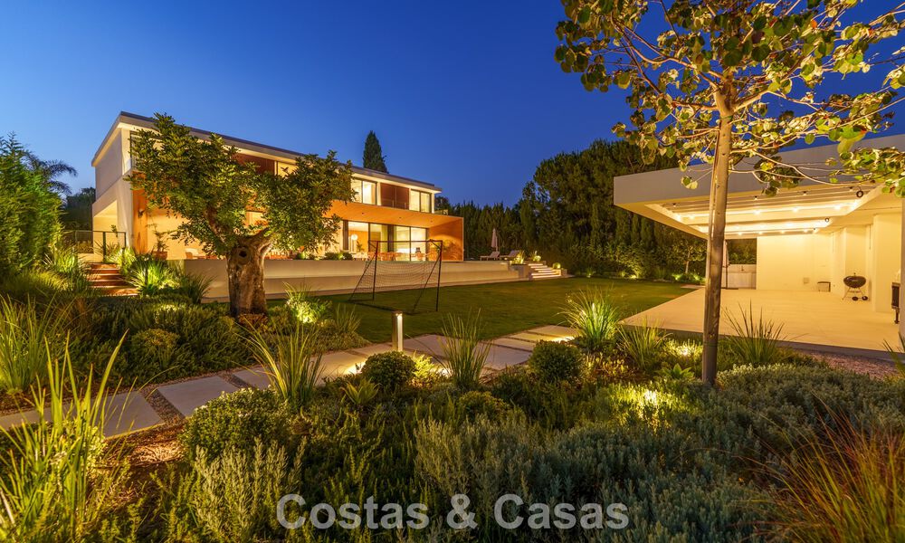 Sofisticada villa de lujo en venta cerca de servicios en Guadalmina y San Pedro, Marbella 786597