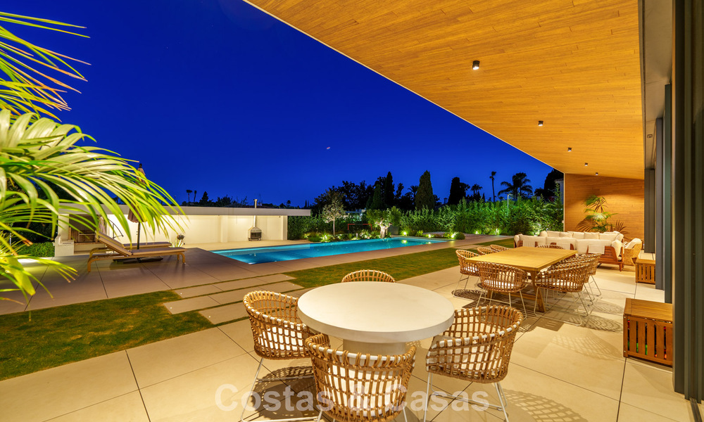 Sofisticada villa de lujo en venta cerca de servicios en Guadalmina y San Pedro, Marbella 786599