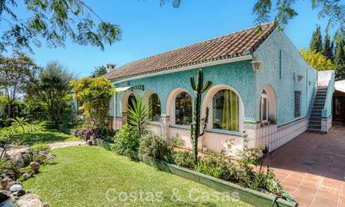 Casa única y espaciosa de una sola planta con muchas posibilidades, ubicada en el centro de Marbella 786517