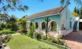 Casa única y espaciosa de una sola planta con muchas posibilidades, ubicada en el centro de Marbella 786517 