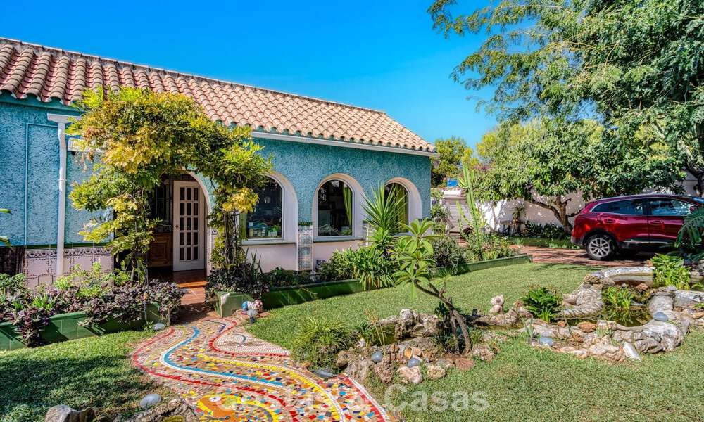 Casa única y espaciosa de una sola planta con muchas posibilidades, ubicada en el centro de Marbella 786521