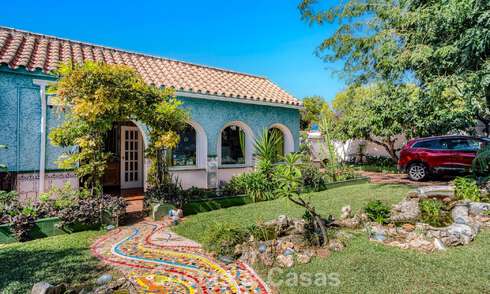 Casa única y espaciosa de una sola planta con muchas posibilidades, ubicada en el centro de Marbella 786521