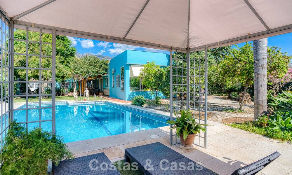 Casa única y espaciosa de una sola planta con muchas posibilidades, ubicada en el centro de Marbella 786522