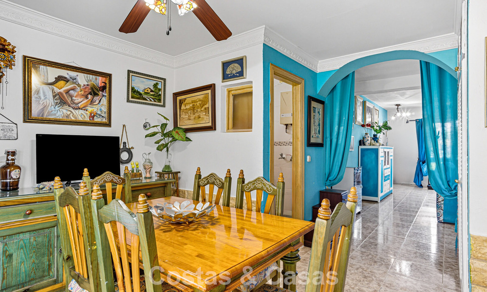 Casa única y espaciosa de una sola planta con muchas posibilidades, ubicada en el centro de Marbella 786532