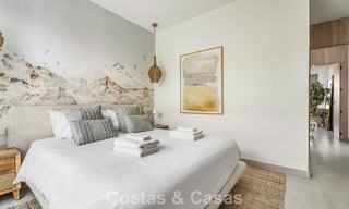 Ático dúplex modernista con vistas al mar, listo para entrar a vivir, en venta en Marbella Este 786494 