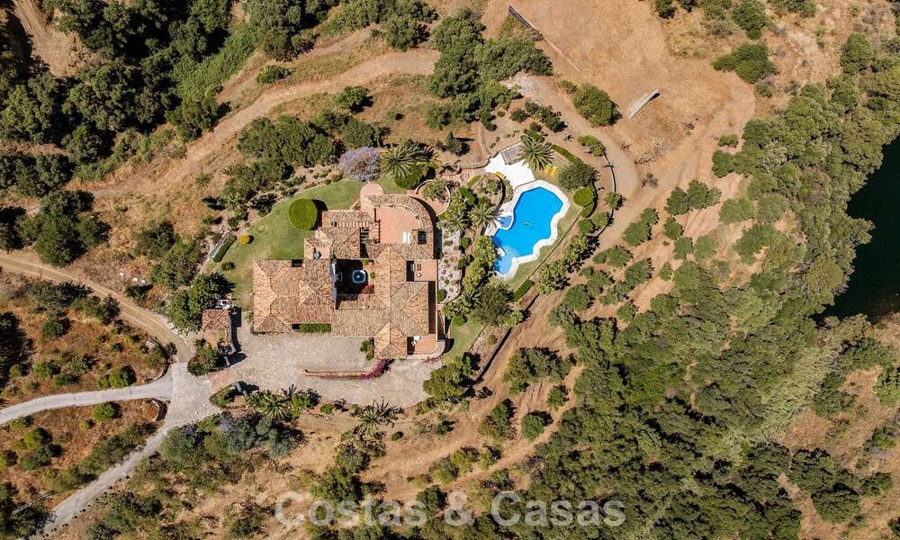 Finca tradicional española en venta en un entorno verde junto al lago de Istán, cerca de Marbella, Costa del Sol 786603