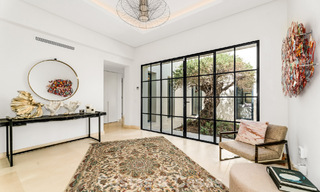 Villa modernista de lujo de una sola planta en venta a pocos pasos de la playa al este del centro de Marbella 786774 