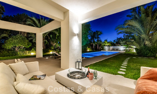 Villa modernista de lujo de una sola planta en venta a pocos pasos de la playa al este del centro de Marbella 786777 