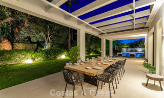 Villa modernista de lujo de una sola planta en venta a pocos pasos de la playa al este del centro de Marbella 786778 