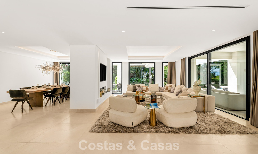 Villa modernista de lujo de una sola planta en venta a pocos pasos de la playa al este del centro de Marbella 786784