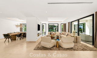 Villa modernista de lujo de una sola planta en venta a pocos pasos de la playa al este del centro de Marbella 786784 