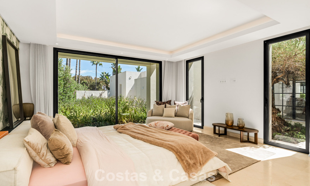 Villa modernista de lujo de una sola planta en venta a pocos pasos de la playa al este del centro de Marbella 786789