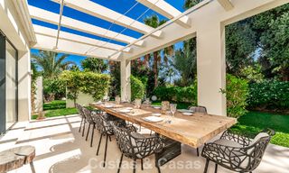 Villa modernista de lujo de una sola planta en venta a pocos pasos de la playa al este del centro de Marbella 786796 