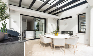 Villa familiar modernizada en venta en un atractivo entorno de golf en Nueva Andalucía, Marbella 786827 