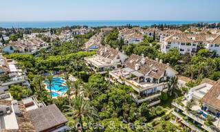 Ático dúplex contemporáneo en venta en una urbanización segura en la prestigiosa Milla de Oro de Marbella 786988 