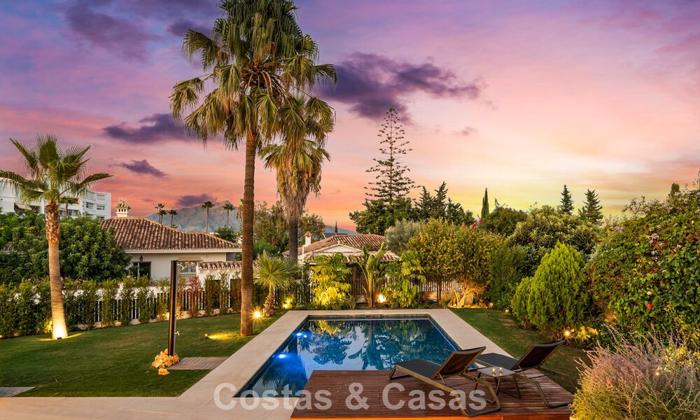 Villa de lujo mediterránea moderna en venta cerca de todos los servicios en Guadalmina y San Pedro, Marbella 786846