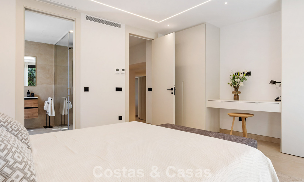 Villa de lujo mediterránea moderna en venta cerca de todos los servicios en Guadalmina y San Pedro, Marbella 786865