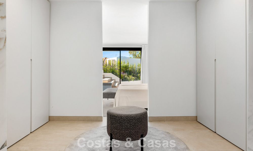 Villa de lujo mediterránea moderna en venta cerca de todos los servicios en Guadalmina y San Pedro, Marbella 786866