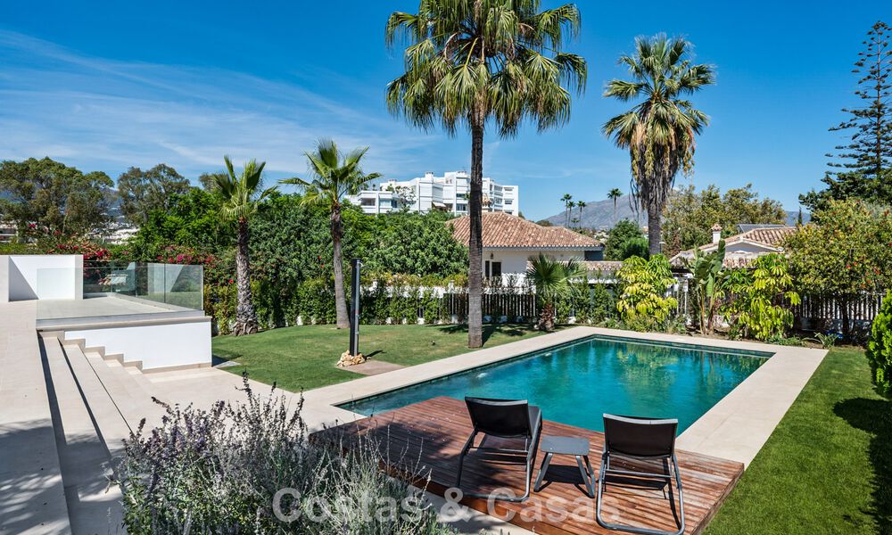 Villa de lujo mediterránea moderna en venta cerca de todos los servicios en Guadalmina y San Pedro, Marbella 786875