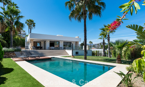 Villa de lujo mediterránea moderna en venta cerca de todos los servicios en Guadalmina y San Pedro, Marbella 786879