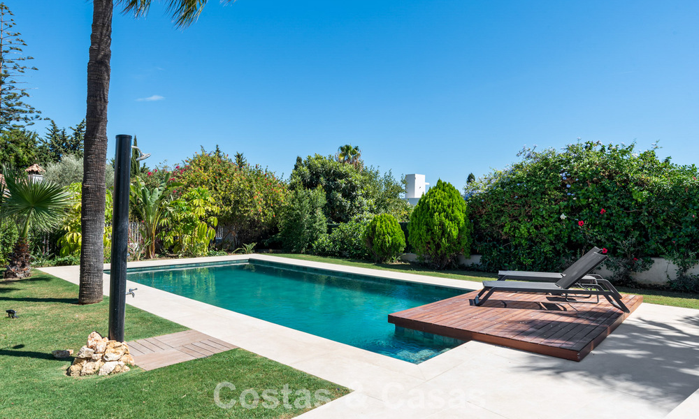 Villa de lujo mediterránea moderna en venta cerca de todos los servicios en Guadalmina y San Pedro, Marbella 786880